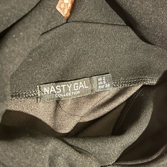 Nasty Gal Black V-Neck Slit Mini Dress - Picture 4 of 5